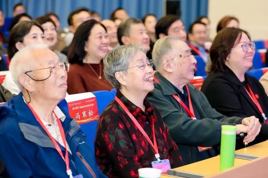 “薪火相传，保险服务中国式现代化——庆祝中央财经大学建校75周年”论坛成功举办-第5张图片-体育新闻